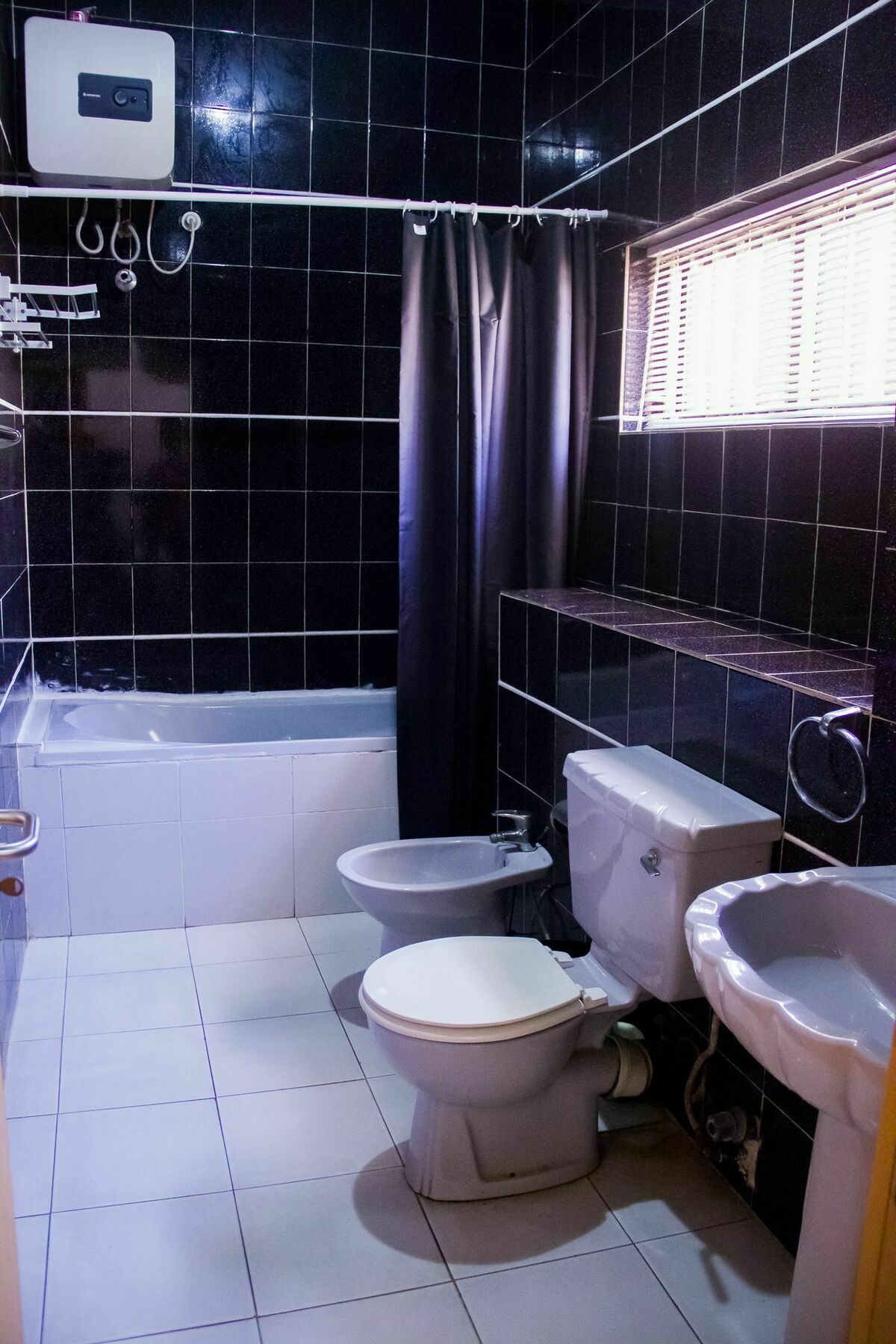 La Patriache Lodge Aliayabiagba Kültér fotó